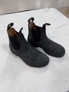 Men's Blundstone Steel Grey Suede Boots Like New Size 5